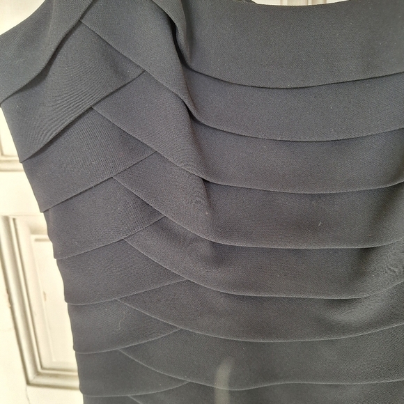 CARMEN MARC VALVO Scoop Neck Knee Length Black Dress Sz12 Bergdorf Goodman - Picture 5 of 10